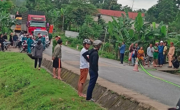 Va Chạm Kinh Hoàng: Vừa Xong, Luôn Ai Là Người Nhà Em Học Sinh Lớp 10 Lên Ngay Đi Ngừng Thở Rồi Va Chạm Kinh Hoàng: Vừa Xong, Luôn Ai Là Người Nhà Em Học Sinh Lớp 10 Lên Ngay Đi Ngừng Thở Rồi