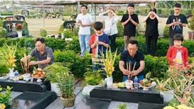 Tổ Tiên Dạy: “Ba Người Không Tảo Mộ, Con Cháu Thịnh Vượng”, “Ba Người” Này Là Ai? Tại Sao Không Thể Đi Tảo Mộ Tổ Tiên Dạy: “Ba Người Không Tảo Mộ, Con Cháu Thịnh Vượng”, “Ba Người” Này Là Ai? Tại Sao Không Thể Đi Tảo Mộ