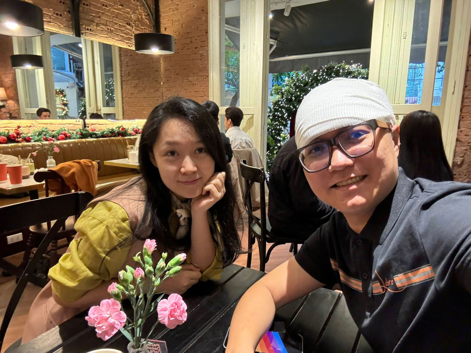 BTV Thu Hà và chồng. Ảnh: NVCC