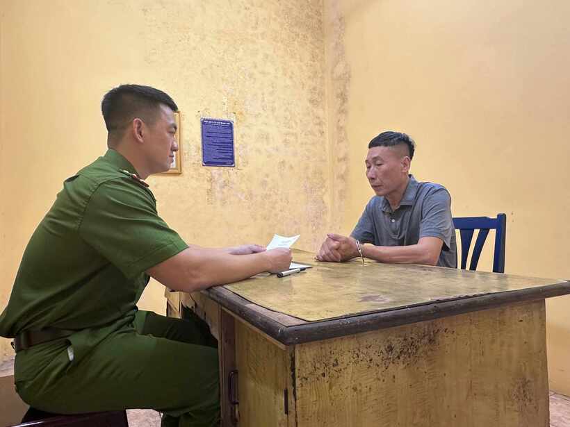 Nguyễn Văn Phích tại cơ quan công an.