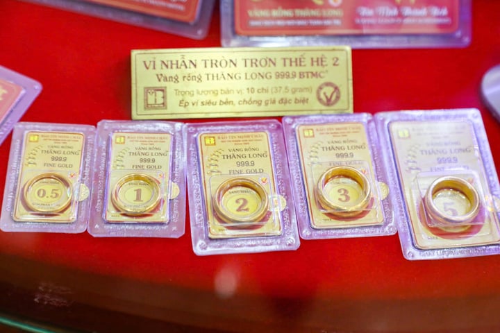 Giá vàng giảm nhẹ phiên đầu tuần. (Ảnh: Minh Đức).